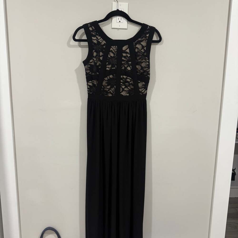 R&M Richards Black & Beige Sleeveless Long Dress